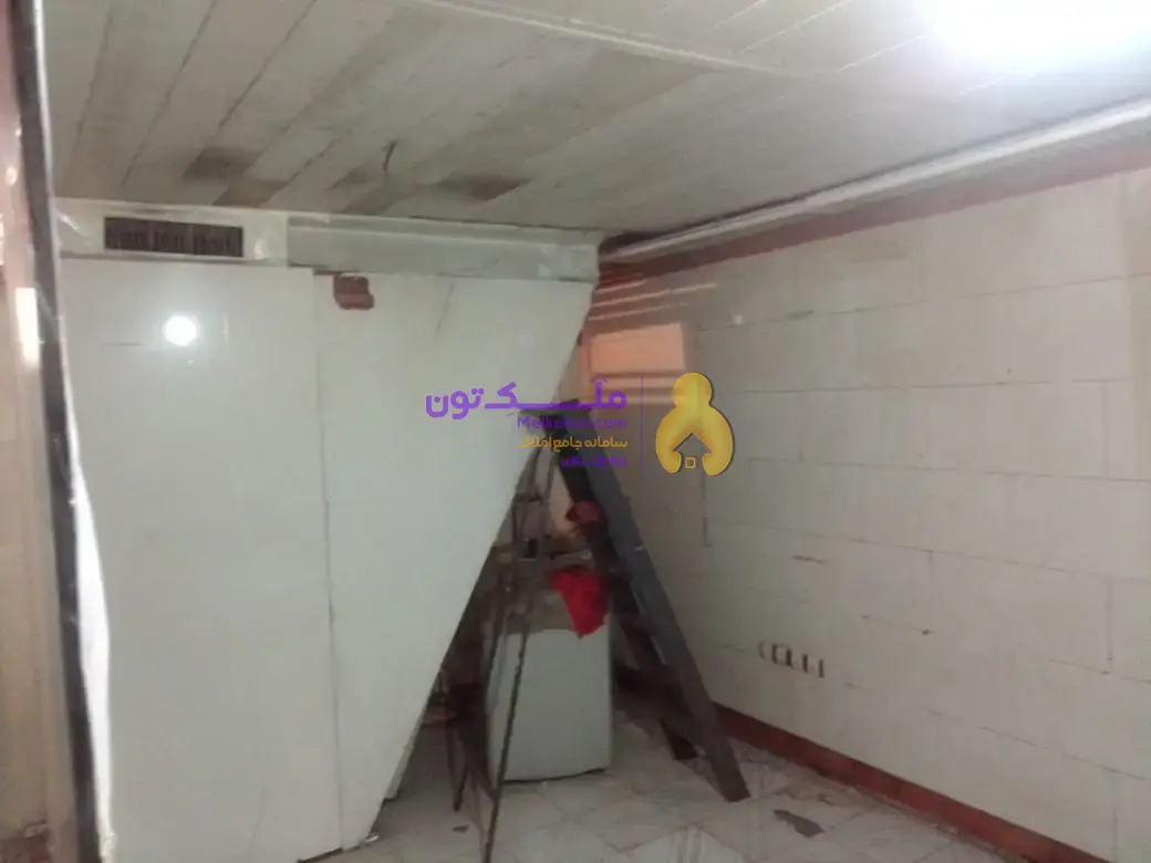 ۱۵ متر مغازه با بالکن حوالی فلکه دوم صادقیه