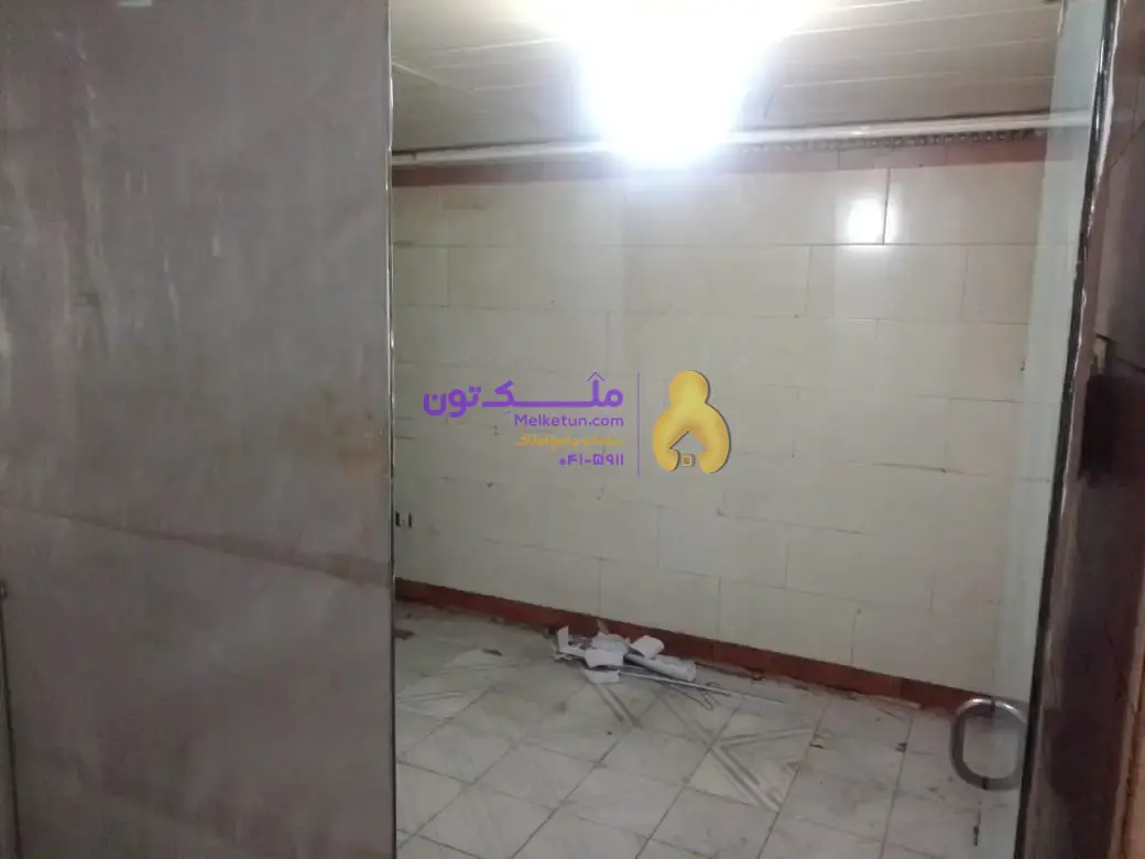 ۱۵ متر مغازه با بالکن حوالی فلکه دوم صادقیه