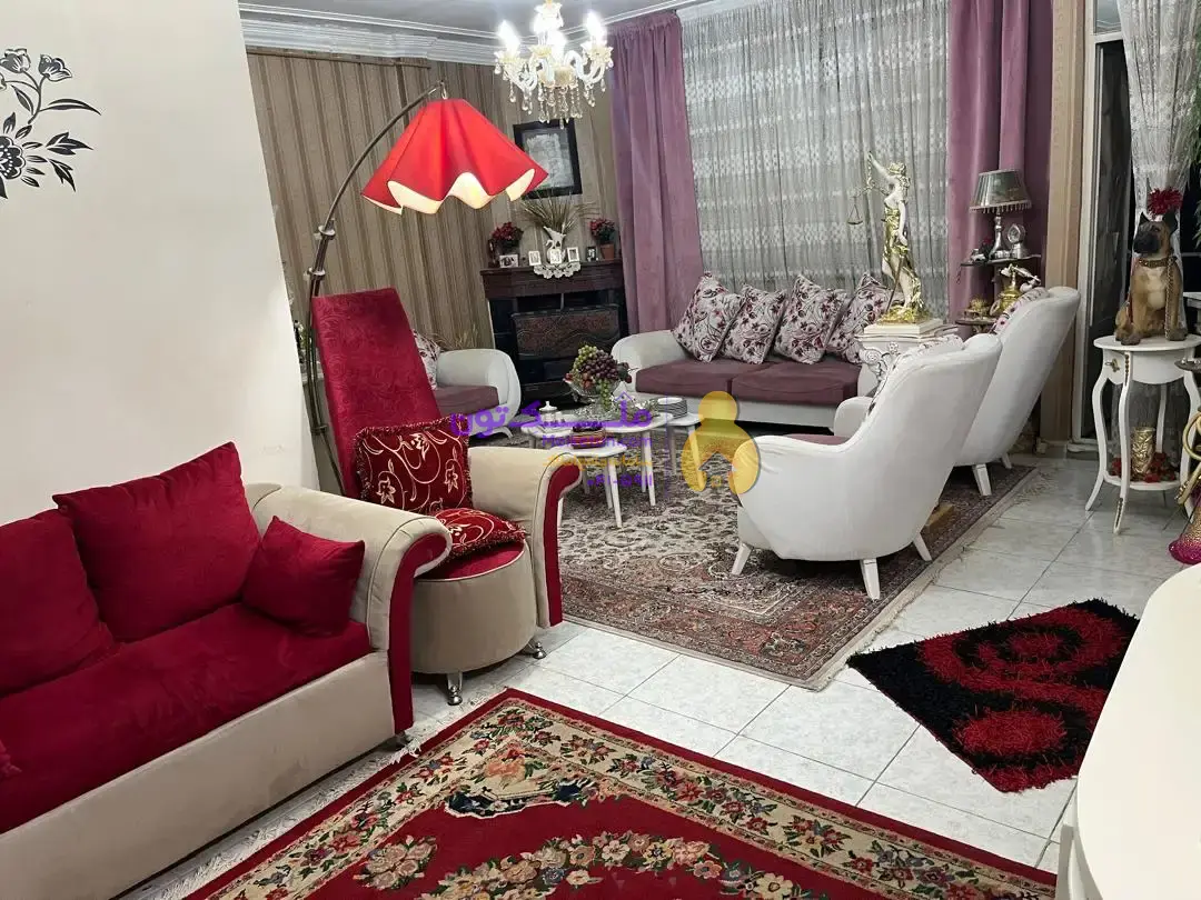 آپارتمان ۶واحدی .طبقه ی سوم.۶۷ متری.محله ی نوروزیان،بلوارپرستار،حکمت هشتم.