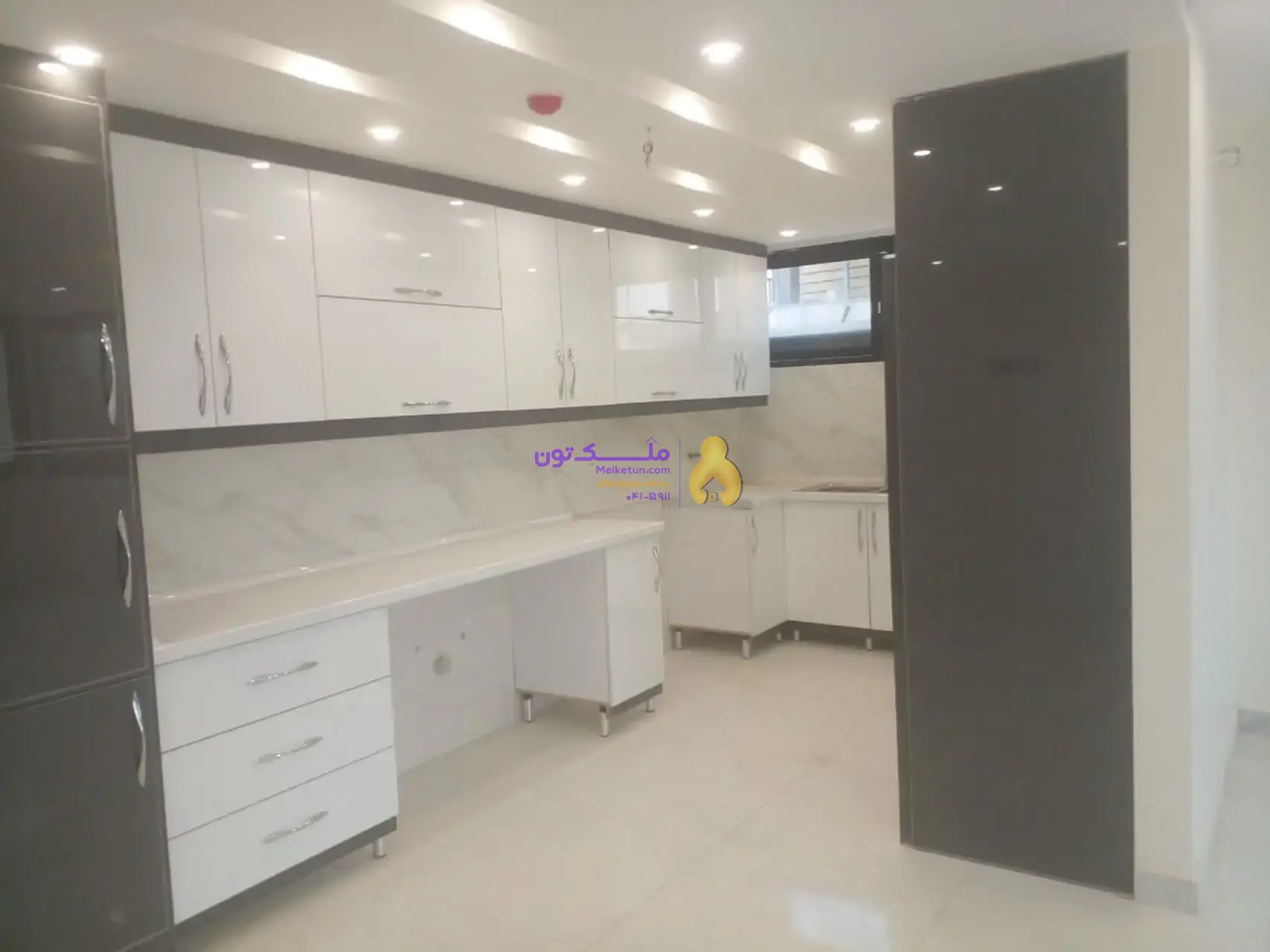 آپارتمان ۱۵۵ متری ۳ نبش سه راه ملک شهر خیابان گلستان ۸میلیارد