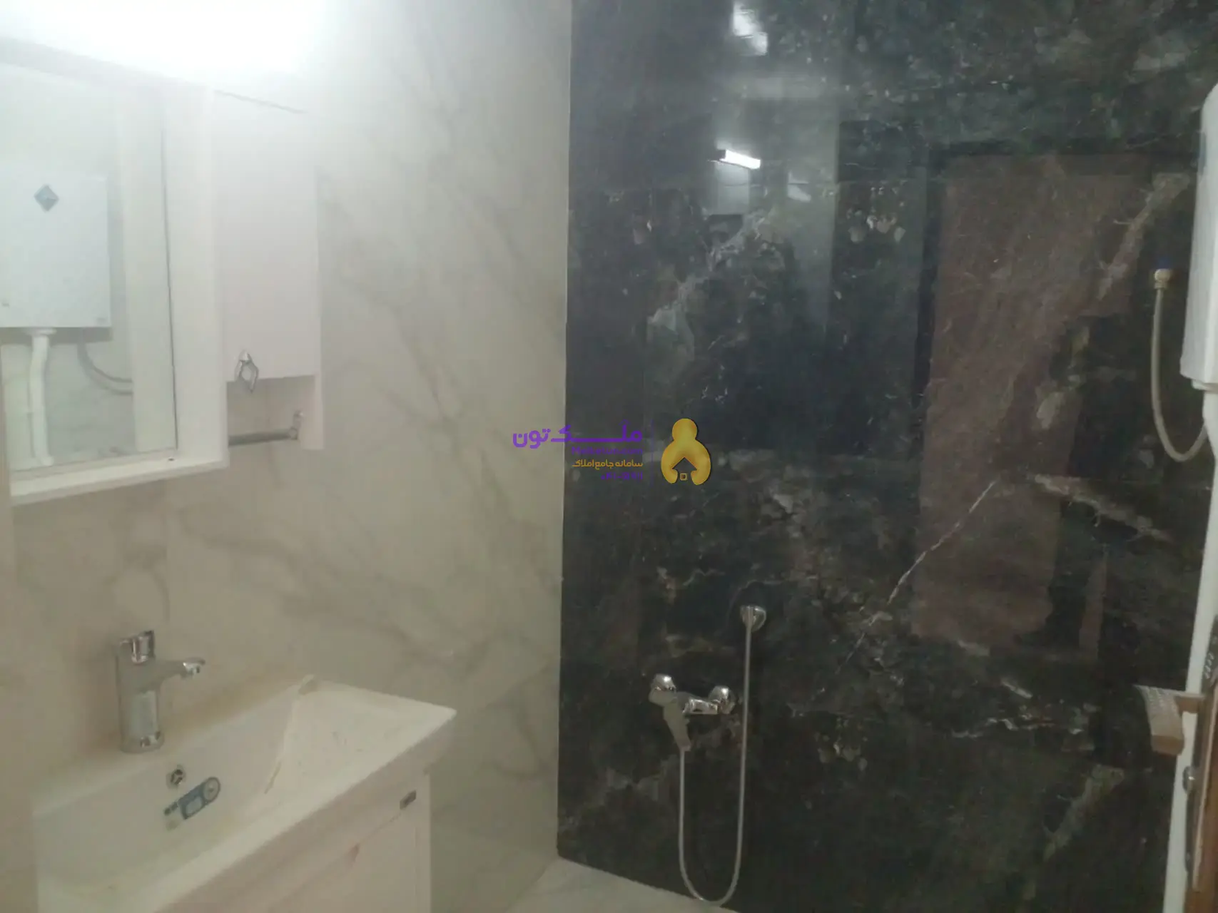 آپارتمان ۱۵۵ متری ۳ نبش سه راه ملک شهر خیابان گلستان ۸میلیارد