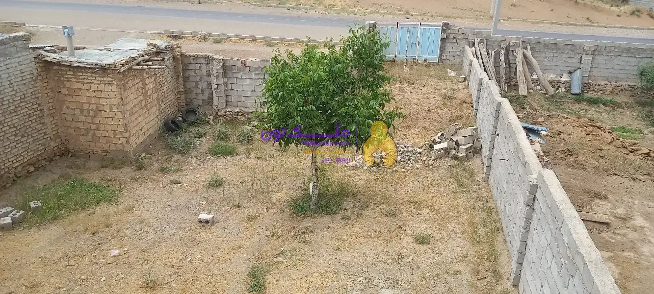 فروش زمین در روستای گنجه استان اصفهان به متراژ۲۰۰ متر۱