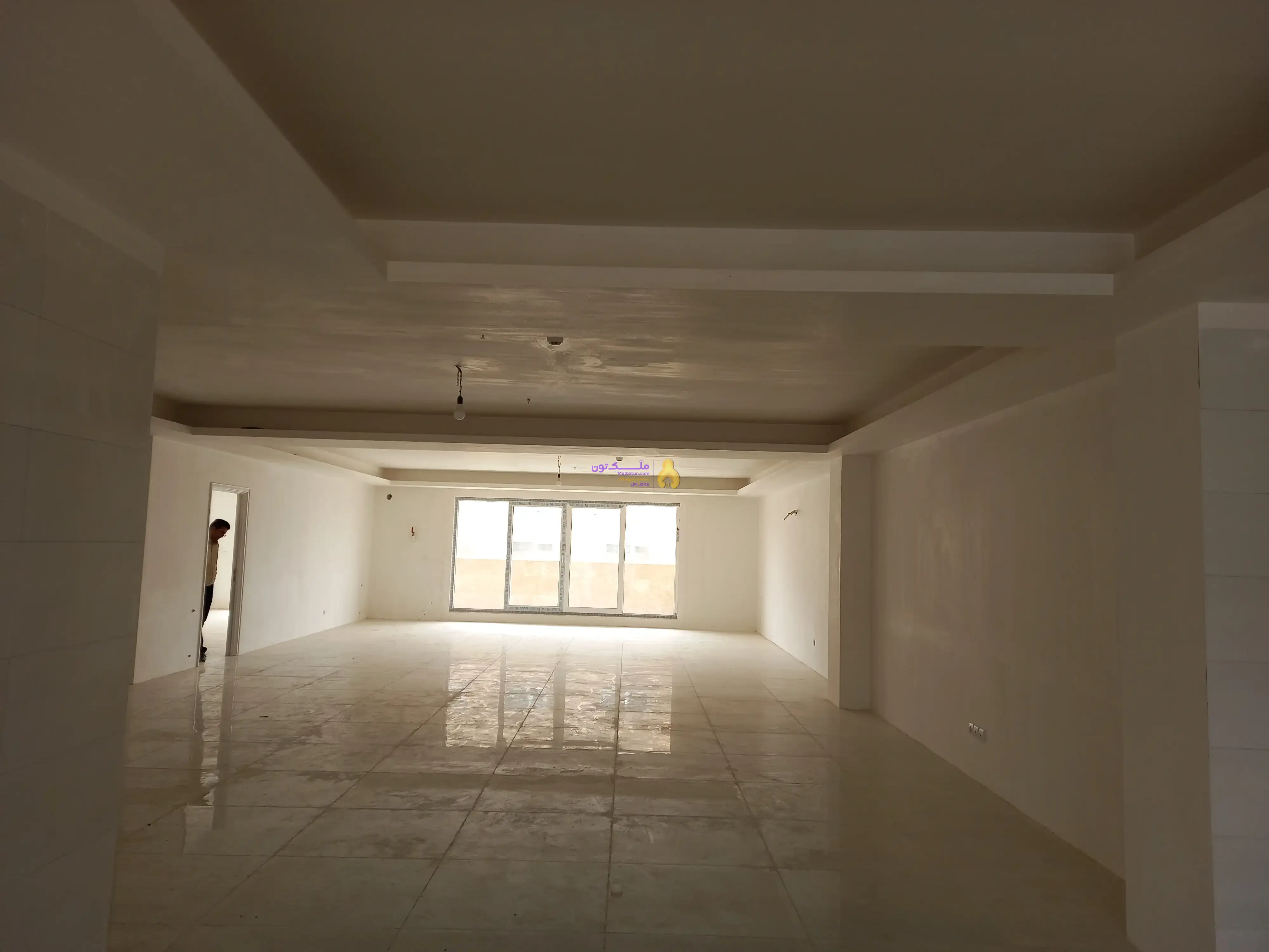 فروش آپارتمان ۲۳۰مترمربع دوخوابه حیاط دار ولیعصرجنوبی