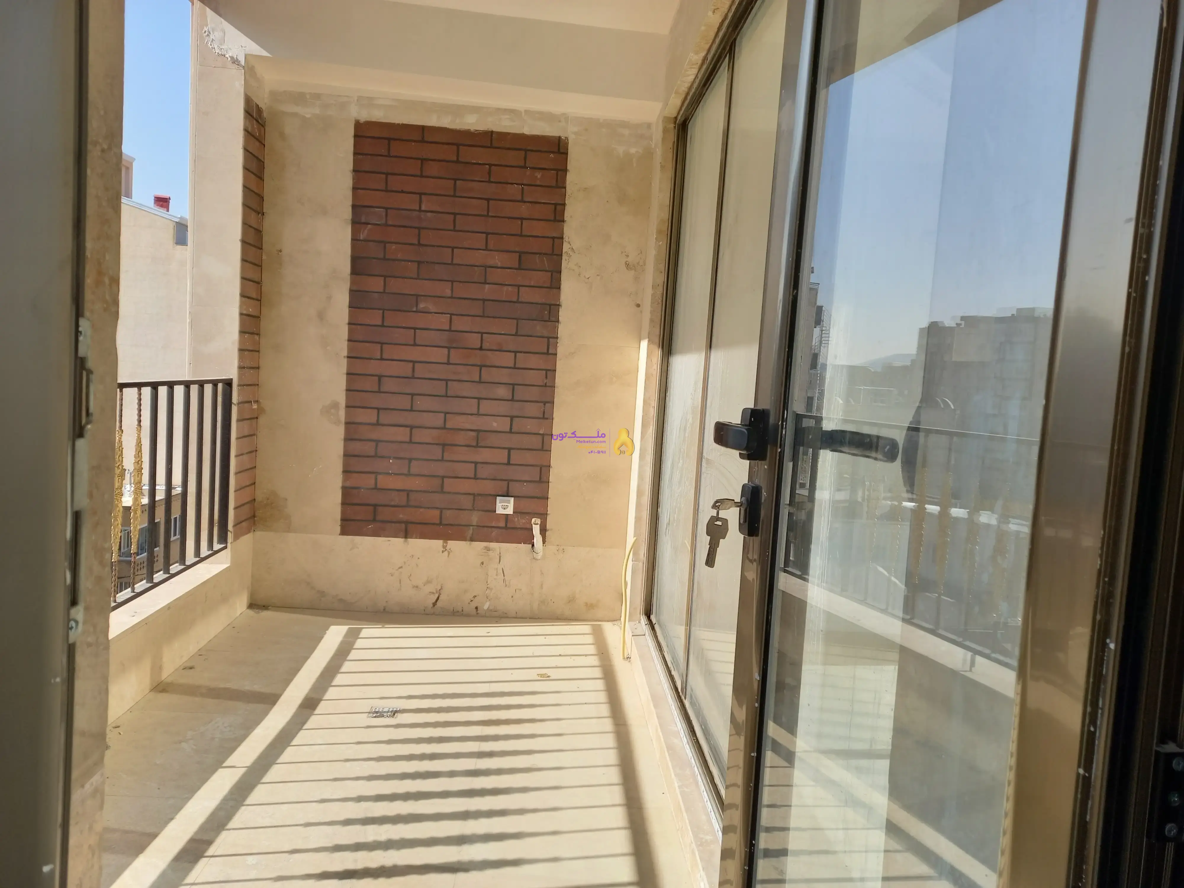 فروش آپارتمان ۱۳۵مترسه خوابه (مستردار)پرواز