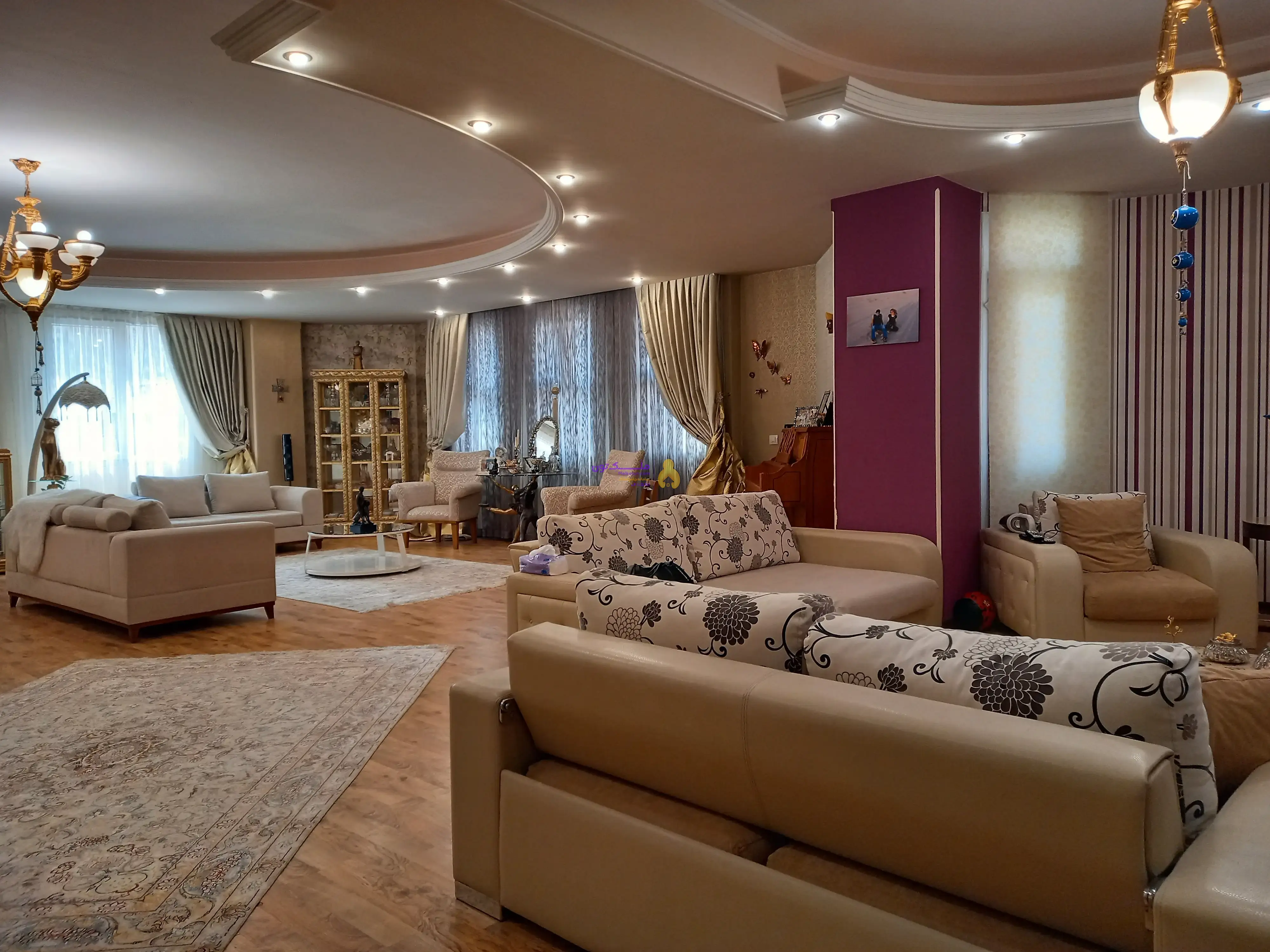 فروش آپارتمان ۲۳۰مترسه خوابه،سه نبش فردوس،ایل گلی