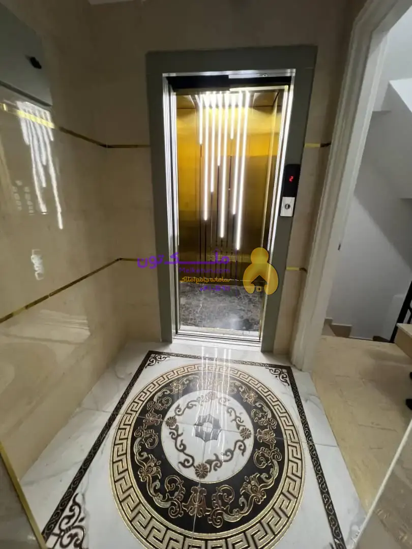 ۱۵۵ متر ولیعصر پروین