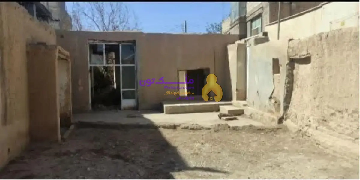 365 متر زمین در راه آهن شاهرود