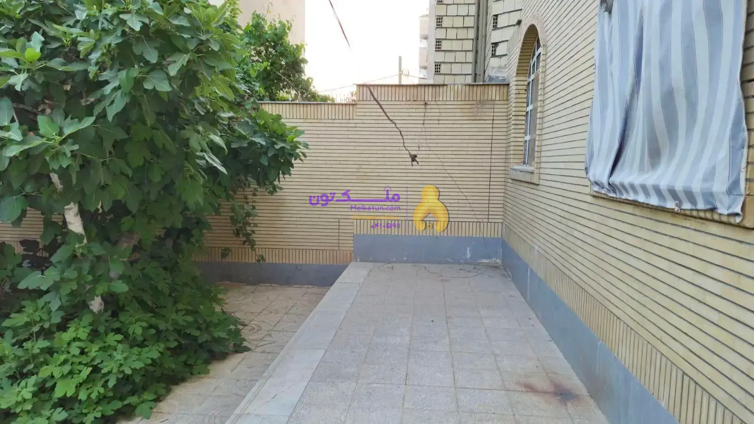 حیاط اختصاصی مخابرات