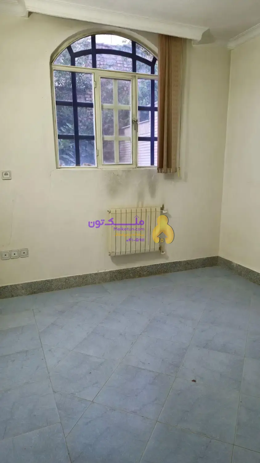 حیاط اختصاصی مخابرات