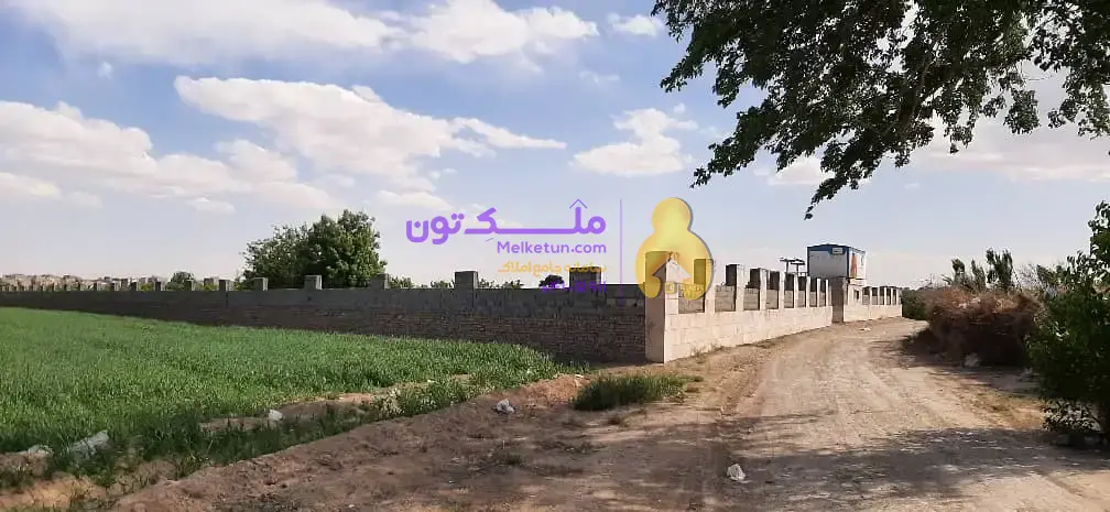 باغچه 750 متر چهاردیواری مدارک کامل