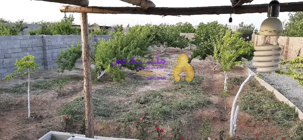 باغچه 750 متر چهاردیواری مدارک کامل