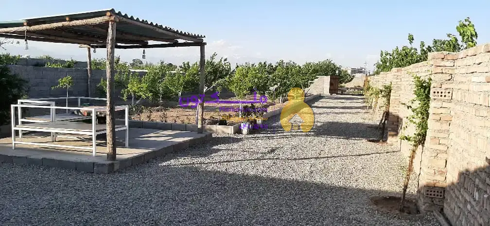 باغچه 750 متر چهاردیواری مدارک کامل