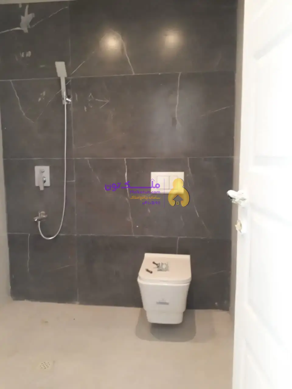 سه خواب نوساز محوطه کاخ چالوس