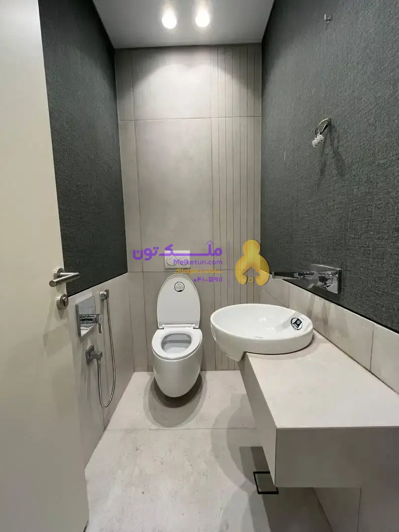 فروش آپارتمان خوش متراژکلید نخورده در منطقه1 تهران